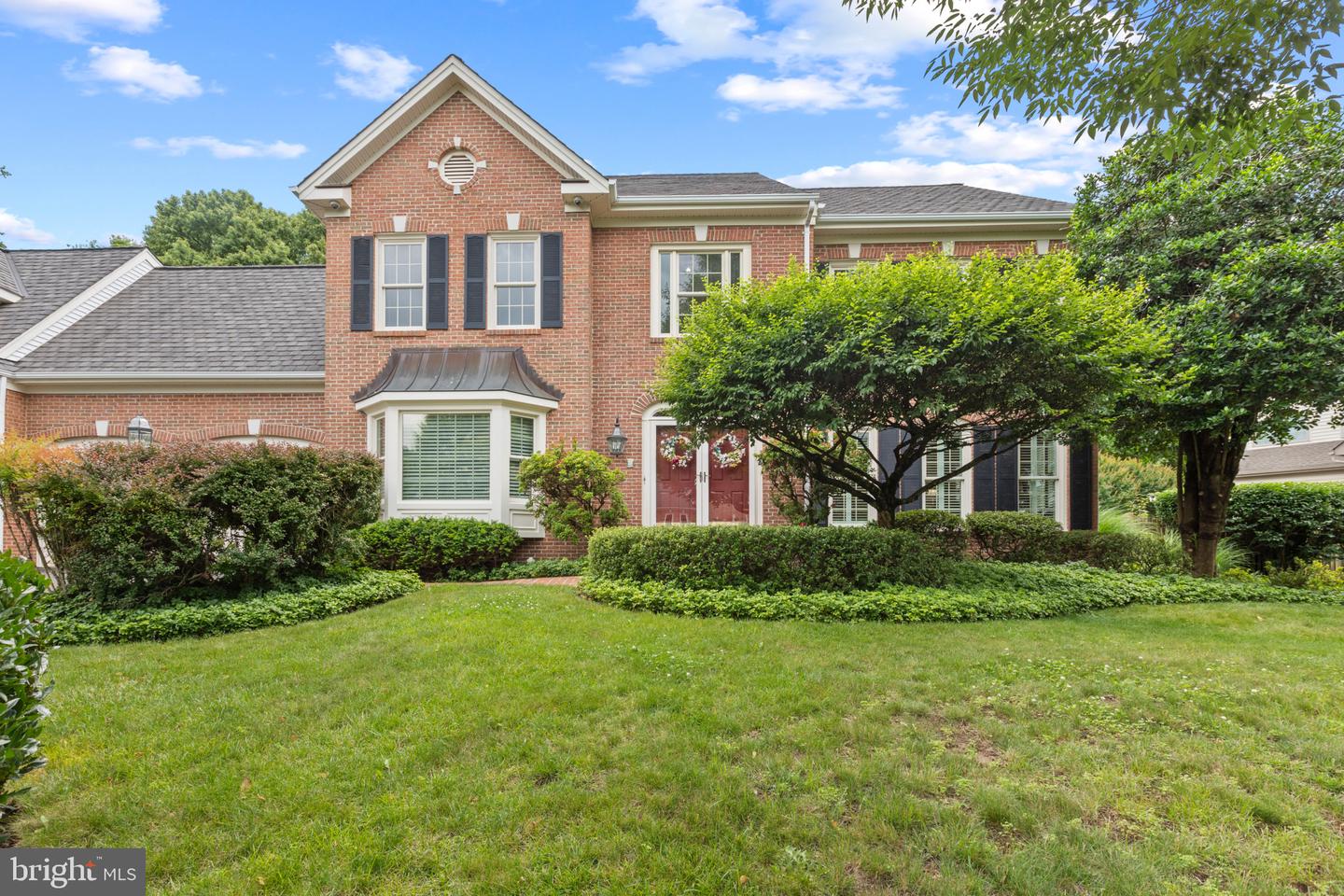 13893 WALNEY PARK DR, CHANTILLY, Virginia 20151, 4 Bedrooms Bedrooms, ,4 BathroomsBathrooms,Residential,For sale,13893 WALNEY PARK DR,VAFX2245858 MLS # VAFX2245858