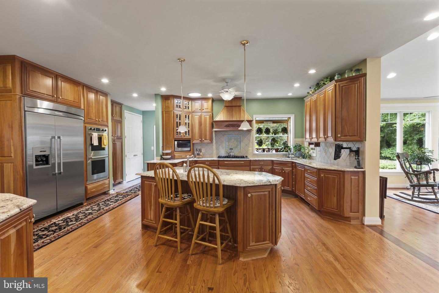 13893 WALNEY PARK DR, CHANTILLY, Virginia 20151, 4 Bedrooms Bedrooms, ,4 BathroomsBathrooms,Residential,For sale,13893 WALNEY PARK DR,VAFX2245858 MLS # VAFX2245858