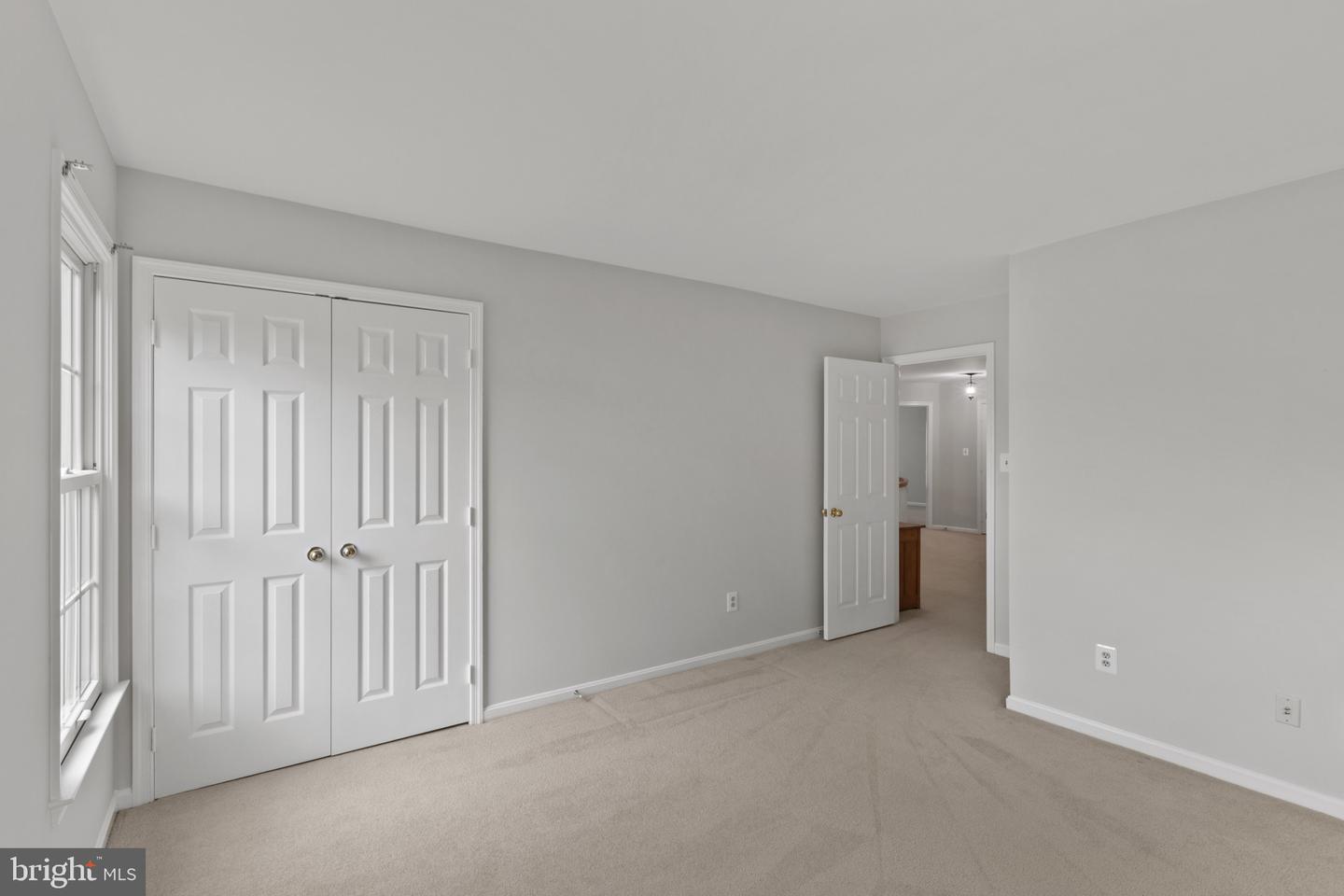 13893 WALNEY PARK DR, CHANTILLY, Virginia 20151, 4 Bedrooms Bedrooms, ,4 BathroomsBathrooms,Residential,For sale,13893 WALNEY PARK DR,VAFX2245858 MLS # VAFX2245858