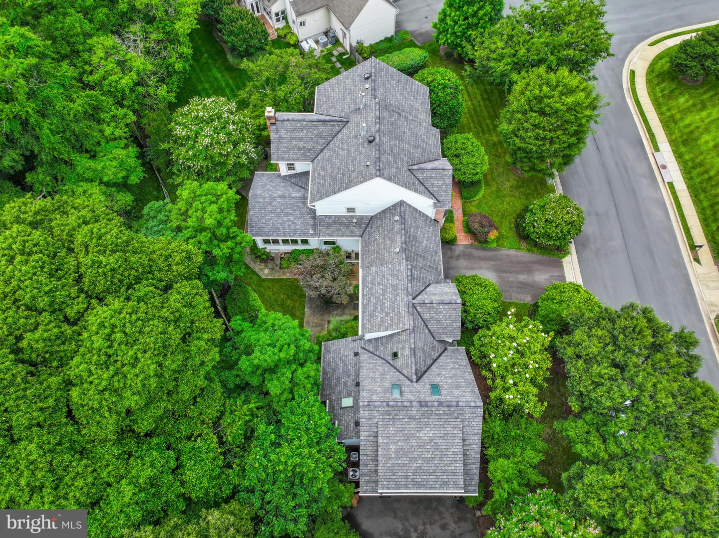 13893 WALNEY PARK DR, CHANTILLY, Virginia 20151, 4 Bedrooms Bedrooms, ,4 BathroomsBathrooms,Residential,For sale,13893 WALNEY PARK DR,VAFX2245858 MLS # VAFX2245858