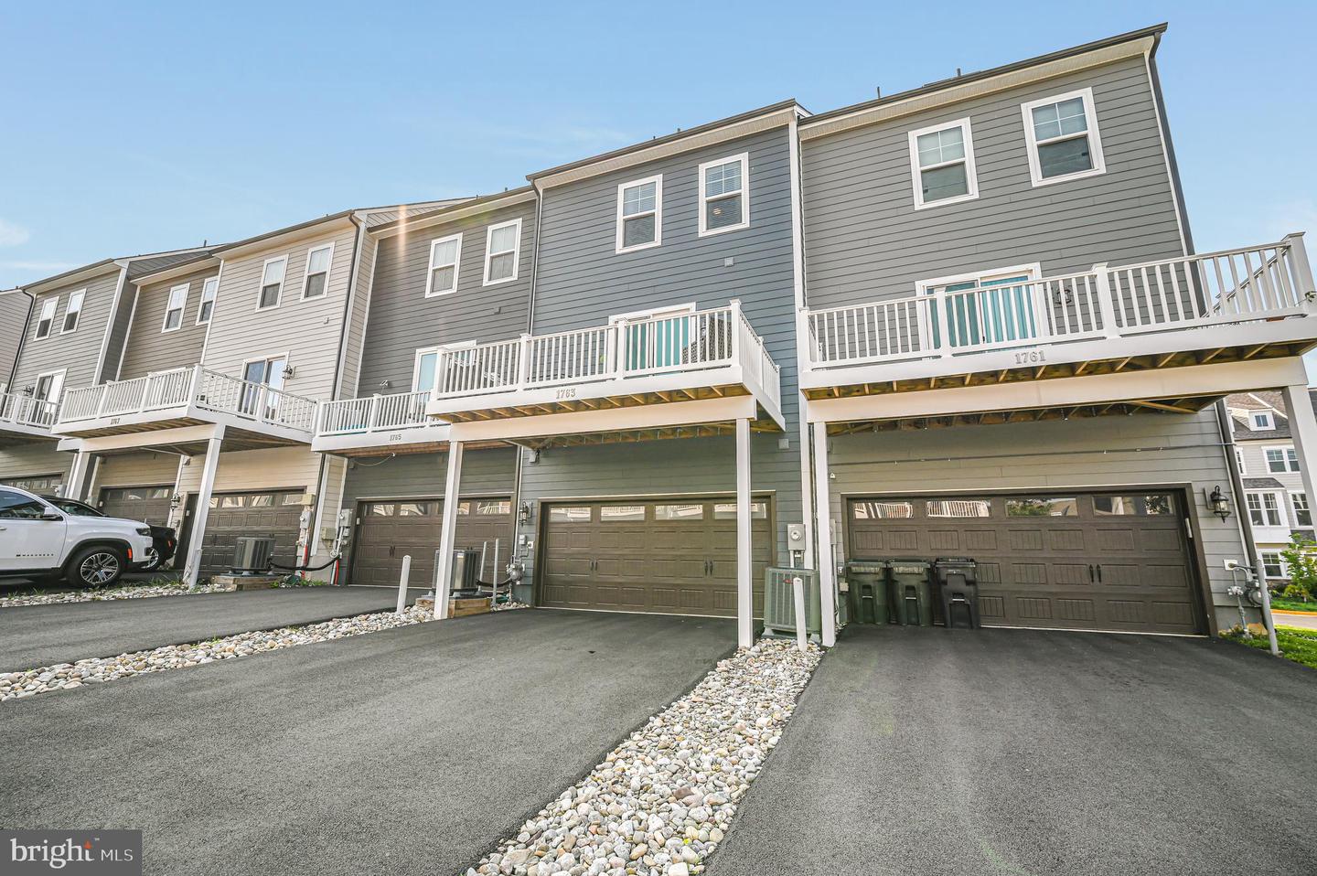 1763 HICKORY WOODS RD, DUMFRIES, Virginia 22026, 4 Bedrooms Bedrooms, ,3 BathroomsBathrooms,Residential,For sale,1763 HICKORY WOODS RD,VAPW2096446 MLS # VAPW2096446