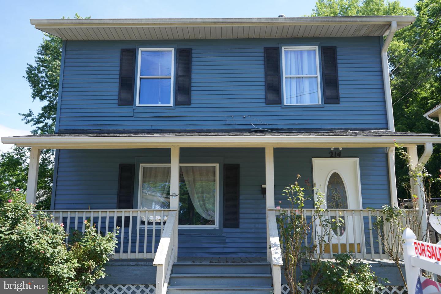 214 W CULPEPER ST, CULPEPER, Virginia 22701, 3 Bedrooms Bedrooms, ,3 BathroomsBathrooms,Residential,For sale,214 W CULPEPER ST,VACU2010720 MLS # VACU2010720