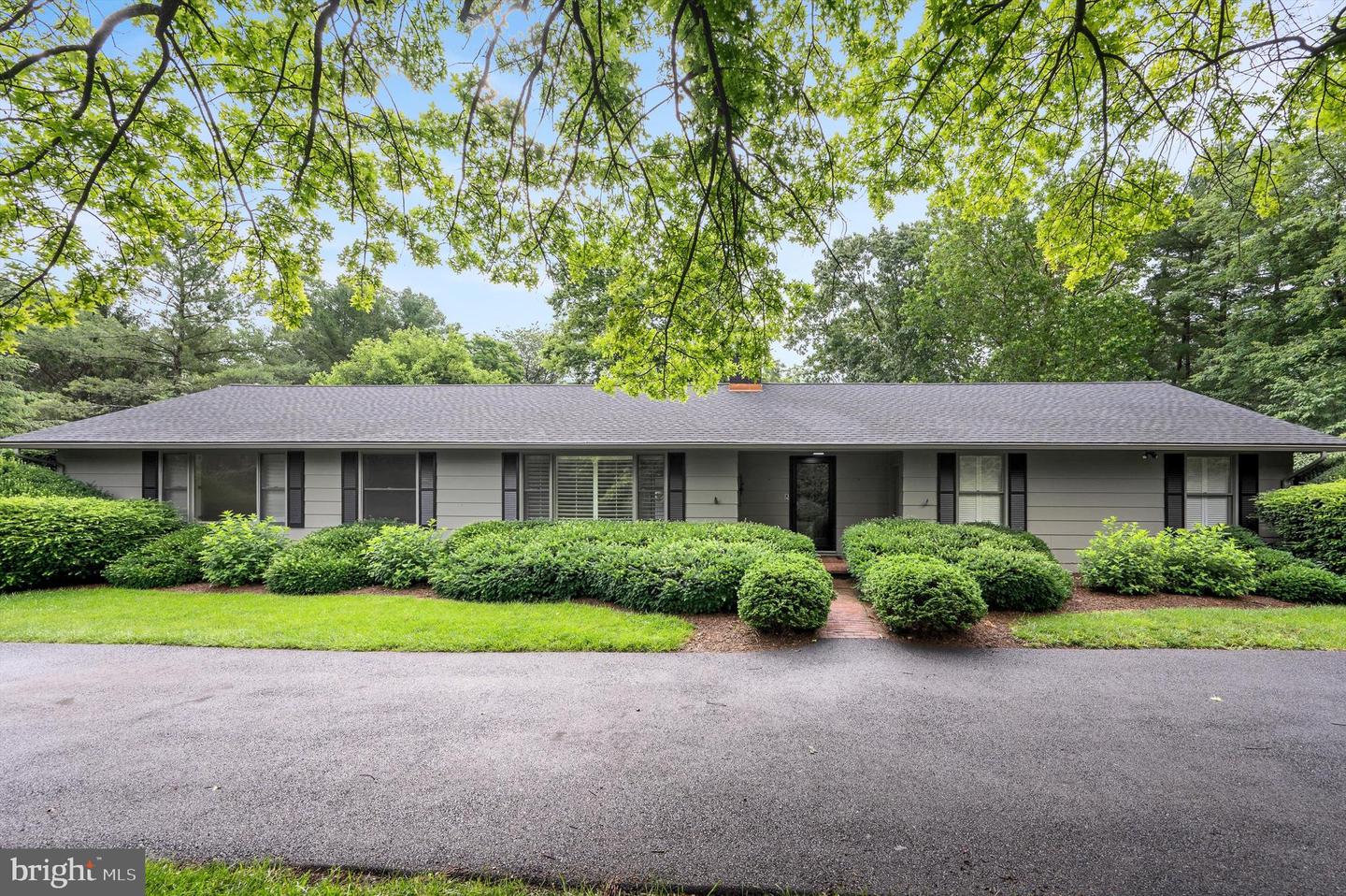 516 MERRIMANS LN, WINCHESTER, Virginia 22601, 3 Bedrooms Bedrooms, ,3 BathroomsBathrooms,Residential,For sale,516 MERRIMANS LN,VAWI2007910 MLS # VAWI2007910