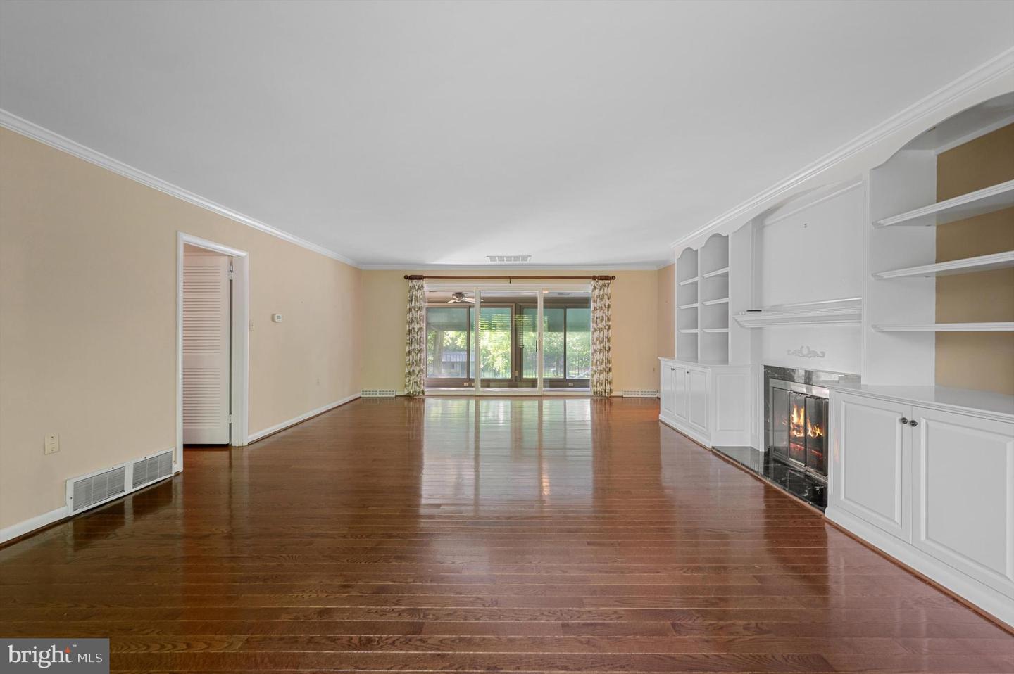 516 MERRIMANS LN, WINCHESTER, Virginia 22601, 3 Bedrooms Bedrooms, ,3 BathroomsBathrooms,Residential,For sale,516 MERRIMANS LN,VAWI2007910 MLS # VAWI2007910