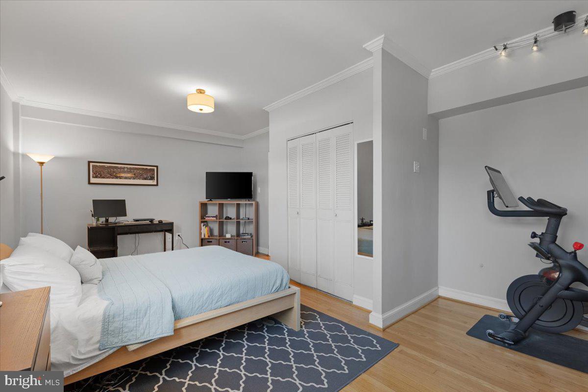 3028 WISCONSIN AVE NW #402, WASHINGTON, District Of Columbia 20016, 2 Bedrooms Bedrooms, ,2 BathroomsBathrooms,Residential,For sale,3028 WISCONSIN AVE NW #402,DCDC2204014 MLS # DCDC2204014
