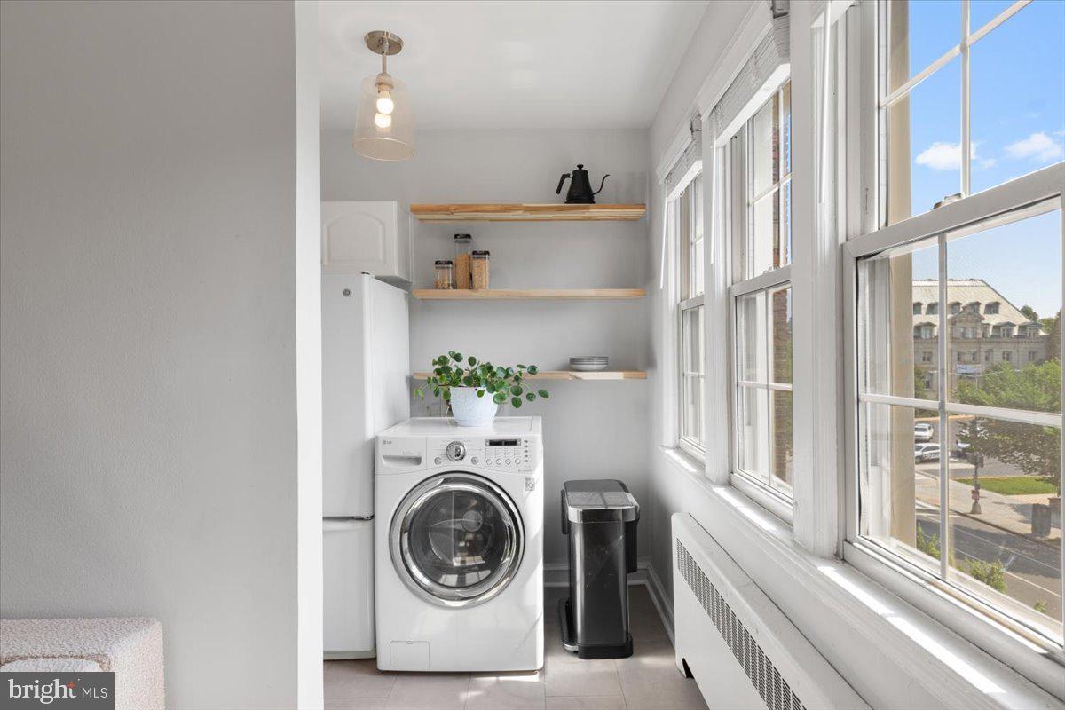 3028 WISCONSIN AVE NW #402, WASHINGTON, District Of Columbia 20016, 2 Bedrooms Bedrooms, ,2 BathroomsBathrooms,Residential,For sale,3028 WISCONSIN AVE NW #402,DCDC2204014 MLS # DCDC2204014
