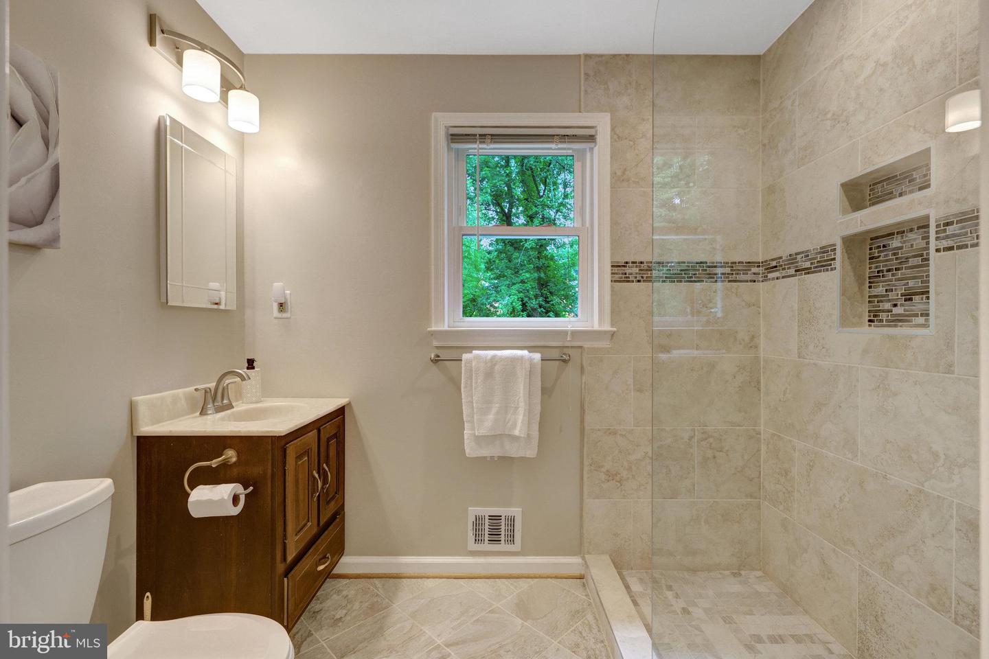 3819 ACOSTA RD, FAIRFAX, Virginia 22031, 5 Bedrooms Bedrooms, ,3 BathroomsBathrooms,Residential,For sale,3819 ACOSTA RD,VAFX2245464 MLS # VAFX2245464