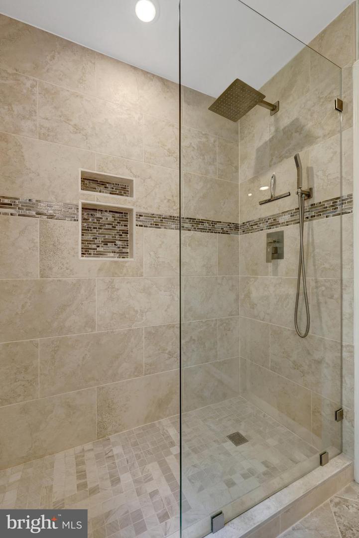 3819 ACOSTA RD, FAIRFAX, Virginia 22031, 5 Bedrooms Bedrooms, ,3 BathroomsBathrooms,Residential,For sale,3819 ACOSTA RD,VAFX2245464 MLS # VAFX2245464