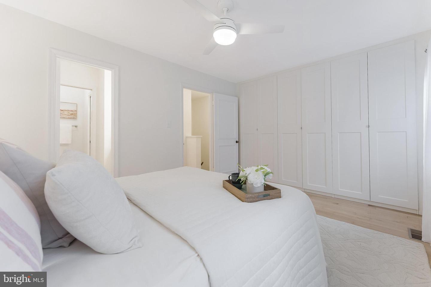 4377-D CHERRY HILL RD, ARLINGTON, Virginia 22207, 3 Bedrooms Bedrooms, ,2 BathroomsBathrooms,Residential,For sale,4377-D CHERRY HILL RD,VAAR2058730 MLS # VAAR2058730
