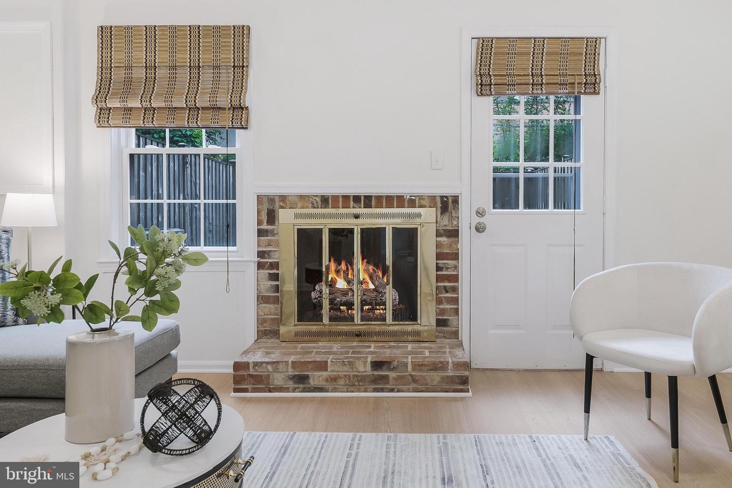 4377-D CHERRY HILL RD, ARLINGTON, Virginia 22207, 3 Bedrooms Bedrooms, ,2 BathroomsBathrooms,Residential,For sale,4377-D CHERRY HILL RD,VAAR2058730 MLS # VAAR2058730