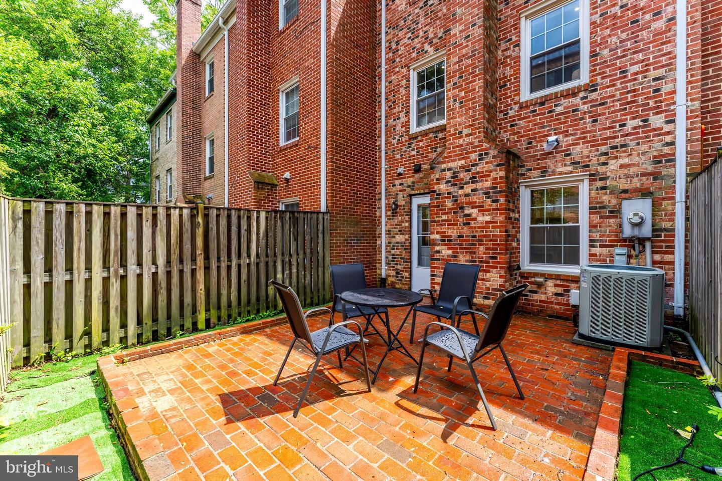 4377-D CHERRY HILL RD, ARLINGTON, Virginia 22207, 3 Bedrooms Bedrooms, ,2 BathroomsBathrooms,Residential,For sale,4377-D CHERRY HILL RD,VAAR2058730 MLS # VAAR2058730