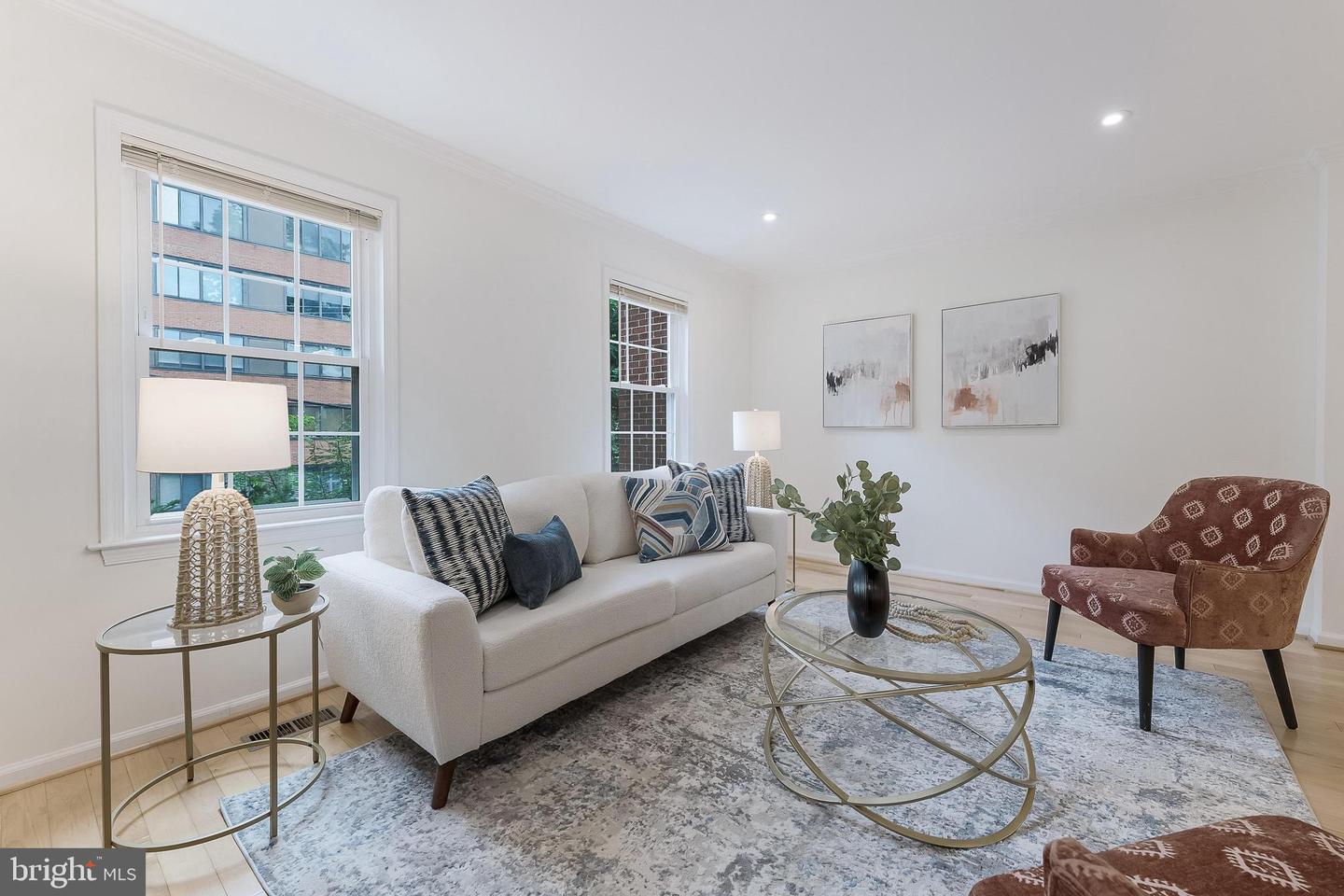 4377-D CHERRY HILL RD, ARLINGTON, Virginia 22207, 3 Bedrooms Bedrooms, ,2 BathroomsBathrooms,Residential,For sale,4377-D CHERRY HILL RD,VAAR2058730 MLS # VAAR2058730