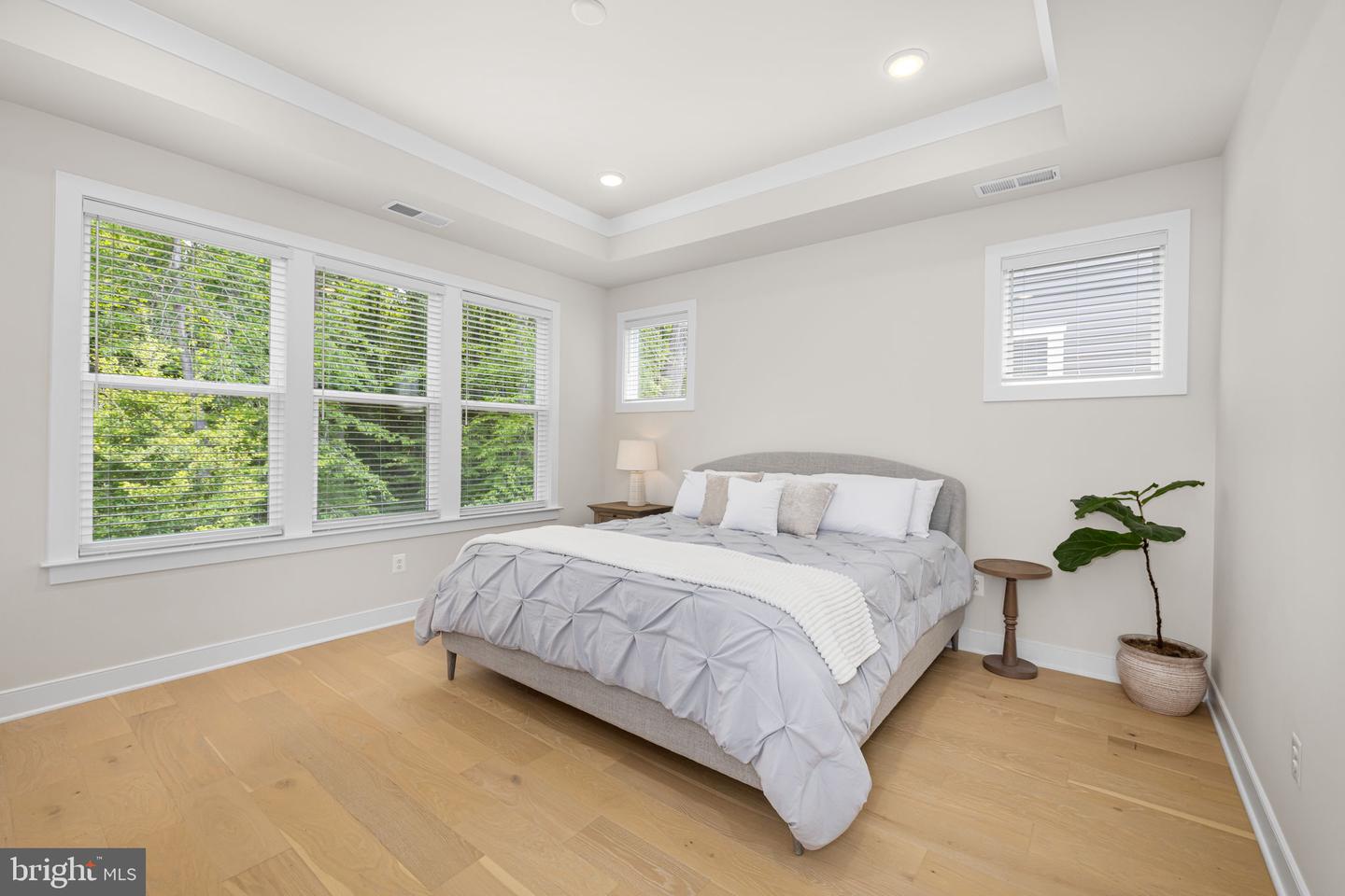 4615 WOOD GLEN RD, FAIRFAX, Virginia 22032, 5 Bedrooms Bedrooms, ,4 BathroomsBathrooms,Residential,For sale,4615 WOOD GLEN RD,VAFX2246080 MLS # VAFX2246080