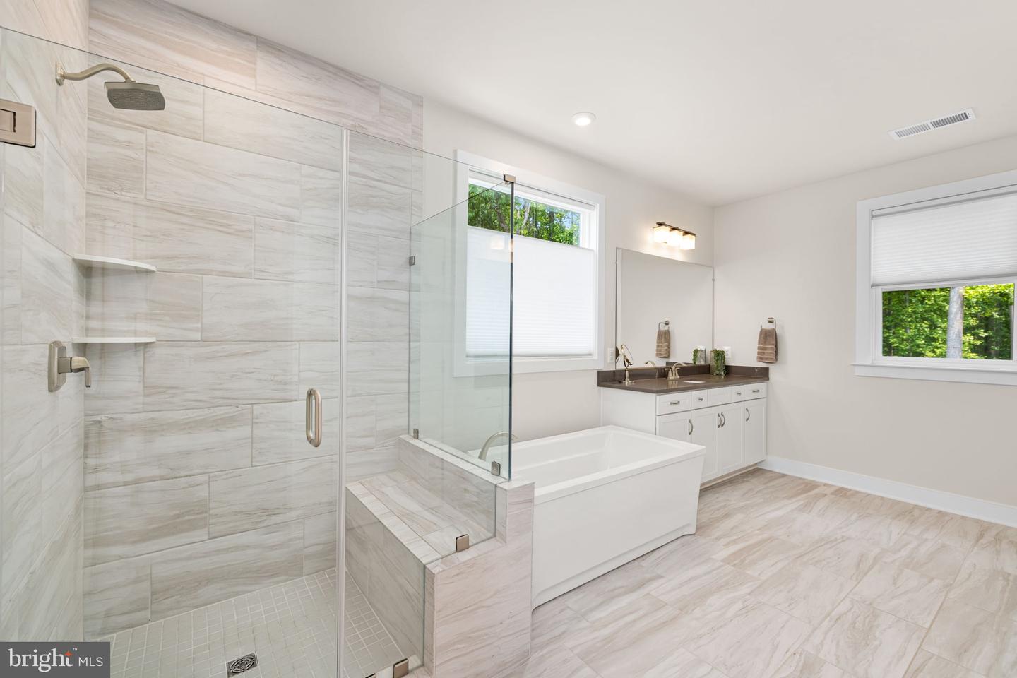 4615 WOOD GLEN RD, FAIRFAX, Virginia 22032, 5 Bedrooms Bedrooms, ,4 BathroomsBathrooms,Residential,For sale,4615 WOOD GLEN RD,VAFX2246080 MLS # VAFX2246080