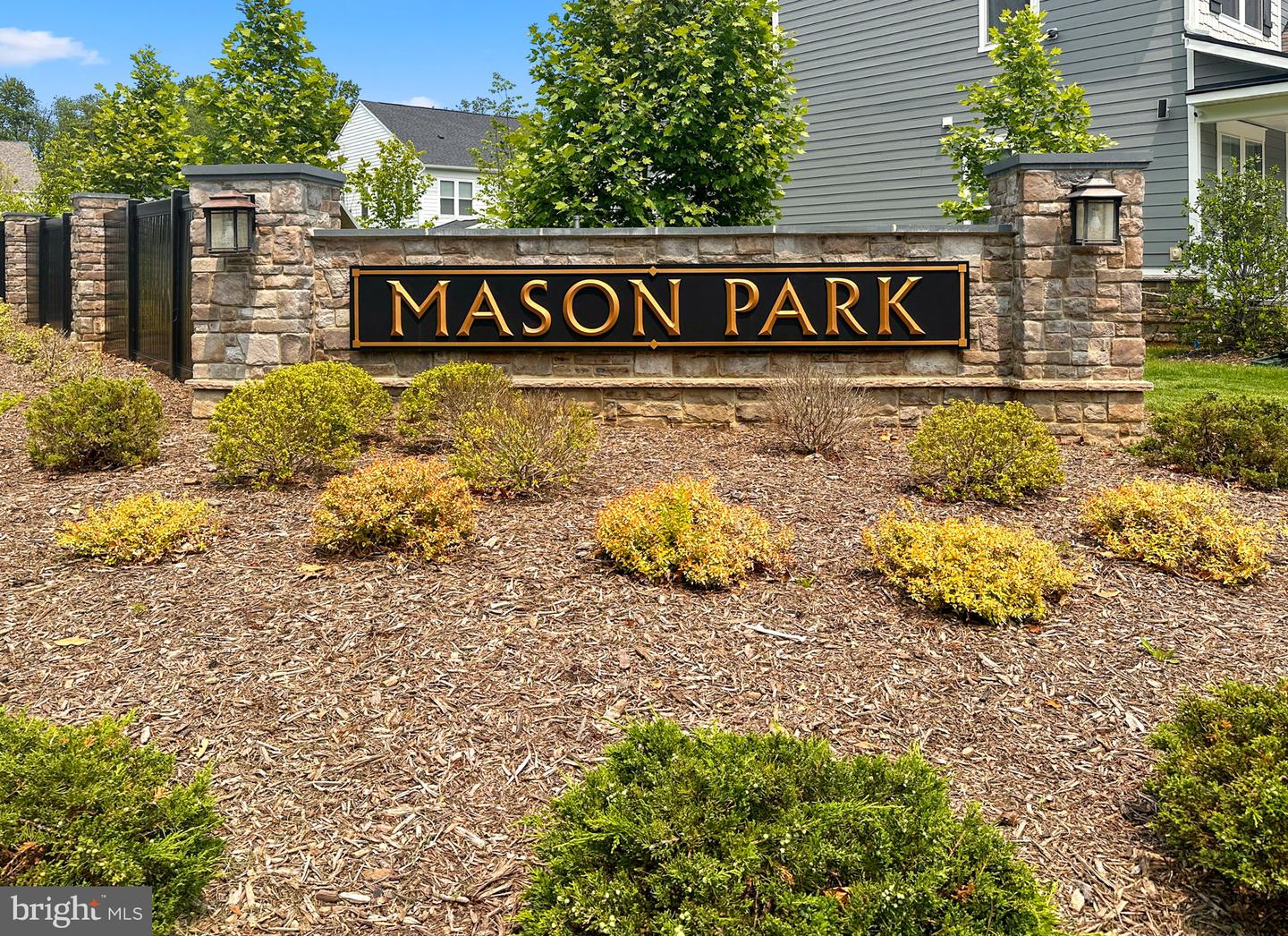 4615 WOOD GLEN RD, FAIRFAX, Virginia 22032, 5 Bedrooms Bedrooms, ,4 BathroomsBathrooms,Residential,For sale,4615 WOOD GLEN RD,VAFX2246080 MLS # VAFX2246080