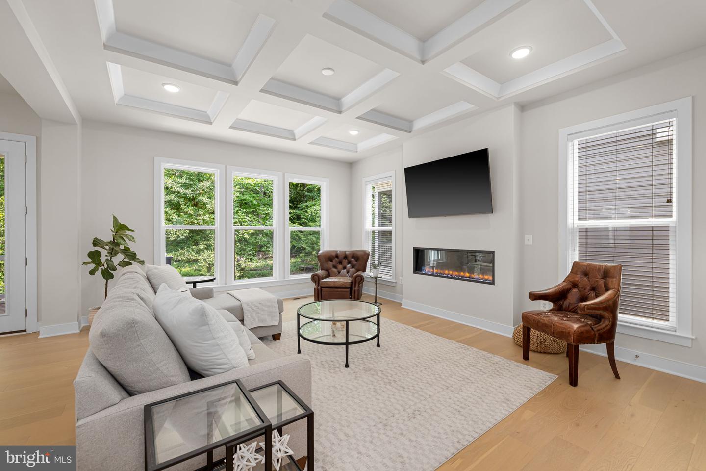 4615 WOOD GLEN RD, FAIRFAX, Virginia 22032, 5 Bedrooms Bedrooms, ,4 BathroomsBathrooms,Residential,For sale,4615 WOOD GLEN RD,VAFX2246080 MLS # VAFX2246080