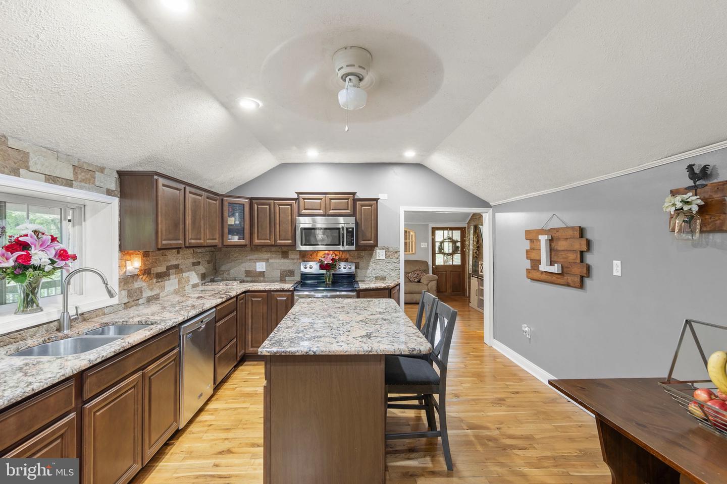 171 SINKING SPRING LN, GORE, Virginia 22637, 3 Bedrooms Bedrooms, ,2 BathroomsBathrooms,Residential,For sale,171 SINKING SPRING LN,VAFV2034740 MLS # VAFV2034740