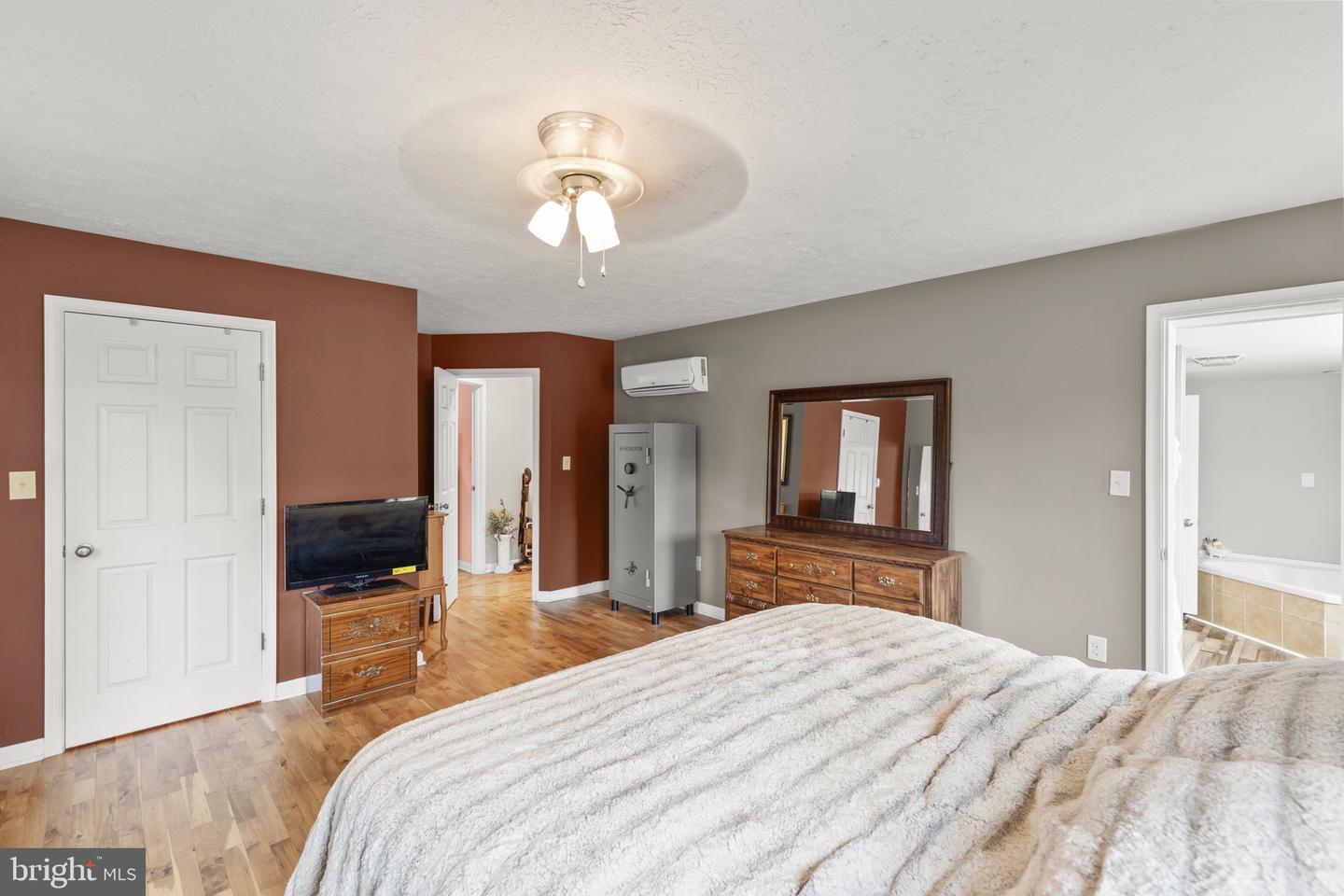 171 SINKING SPRING LN, GORE, Virginia 22637, 3 Bedrooms Bedrooms, ,2 BathroomsBathrooms,Residential,For sale,171 SINKING SPRING LN,VAFV2034740 MLS # VAFV2034740