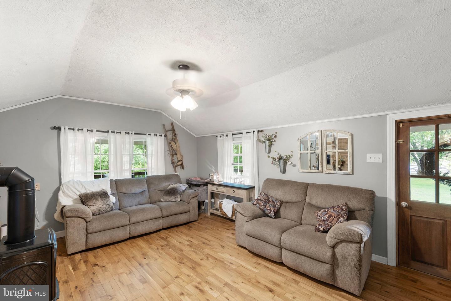 171 SINKING SPRING LN, GORE, Virginia 22637, 3 Bedrooms Bedrooms, ,2 BathroomsBathrooms,Residential,For sale,171 SINKING SPRING LN,VAFV2034740 MLS # VAFV2034740