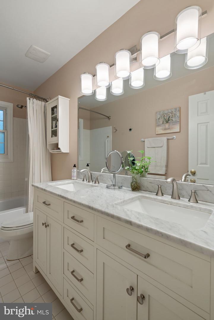6026 SHAFFER DR, ALEXANDRIA, Virginia 22310, 4 Bedrooms Bedrooms, ,3 BathroomsBathrooms,Residential,For sale,6026 SHAFFER DR,VAFX2246132 MLS # VAFX2246132