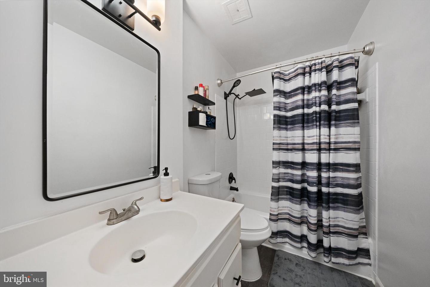 12532 ARMADA PL, WOODBRIDGE, Virginia 22192, 3 Bedrooms Bedrooms, ,2 BathroomsBathrooms,Residential,For sale,12532 ARMADA PL,VAPW2096534 MLS # VAPW2096534