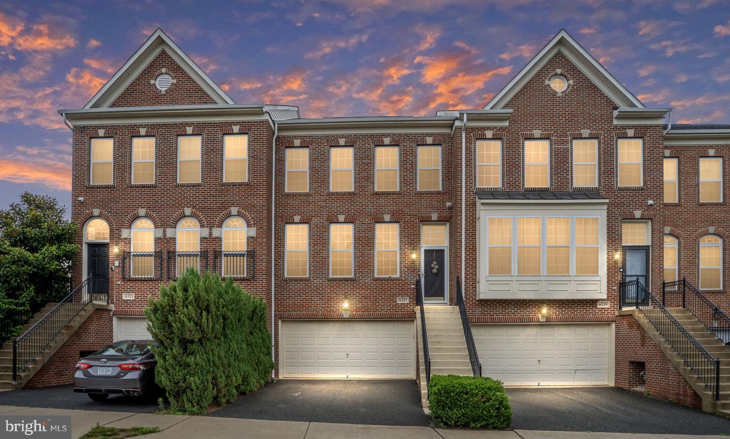 16337 FLOTSAM LN, WOODBRIDGE, Virginia 22191, 3 Bedrooms Bedrooms, ,3 BathroomsBathrooms,Residential,For sale,16337 FLOTSAM LN,VAPW2096536 MLS # VAPW2096536