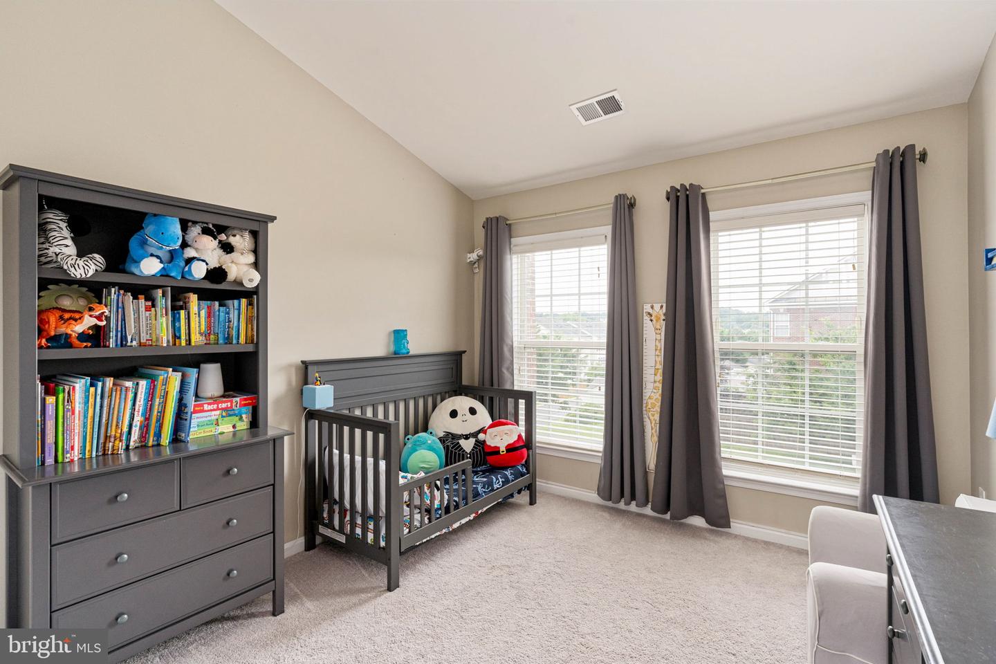 16337 FLOTSAM LN, WOODBRIDGE, Virginia 22191, 3 Bedrooms Bedrooms, ,3 BathroomsBathrooms,Residential,For sale,16337 FLOTSAM LN,VAPW2096536 MLS # VAPW2096536