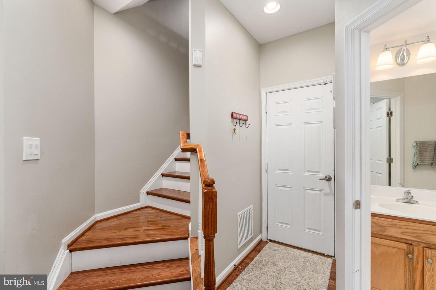 16337 FLOTSAM LN, WOODBRIDGE, Virginia 22191, 3 Bedrooms Bedrooms, ,3 BathroomsBathrooms,Residential,For sale,16337 FLOTSAM LN,VAPW2096536 MLS # VAPW2096536