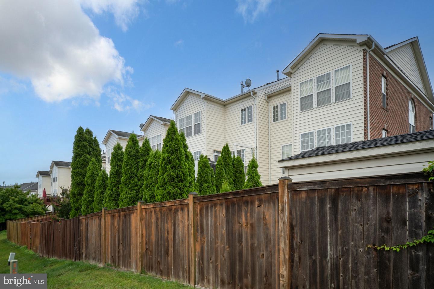 16337 FLOTSAM LN, WOODBRIDGE, Virginia 22191, 3 Bedrooms Bedrooms, ,3 BathroomsBathrooms,Residential,For sale,16337 FLOTSAM LN,VAPW2096536 MLS # VAPW2096536