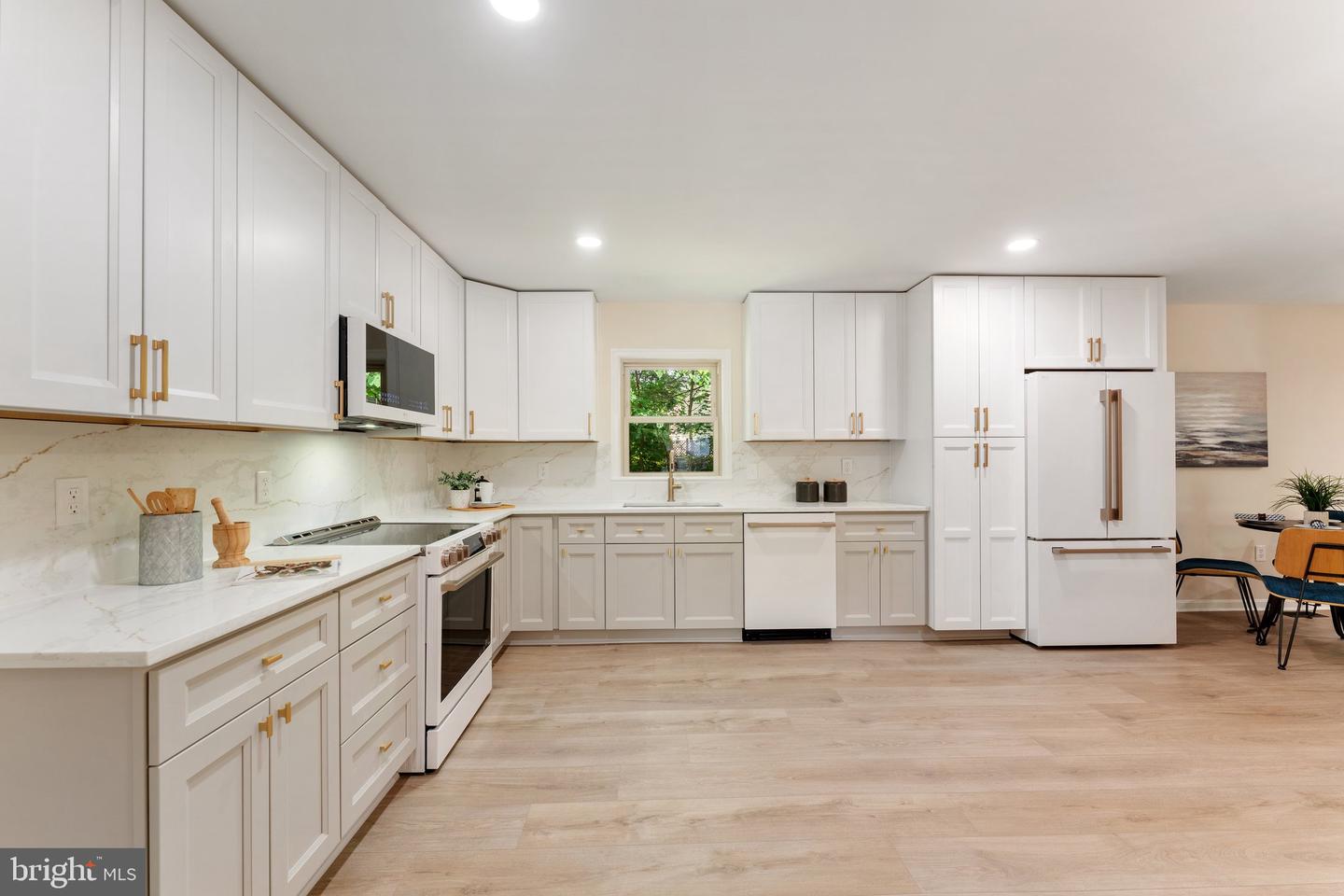 15706 BEACON CT, DUMFRIES, Virginia 22025, 5 Bedrooms Bedrooms, ,3 BathroomsBathrooms,Residential,For sale,15706 BEACON CT,VAPW2096544 MLS # VAPW2096544