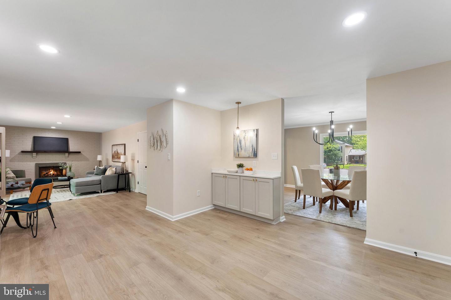 15706 BEACON CT, DUMFRIES, Virginia 22025, 5 Bedrooms Bedrooms, ,3 BathroomsBathrooms,Residential,For sale,15706 BEACON CT,VAPW2096544 MLS # VAPW2096544