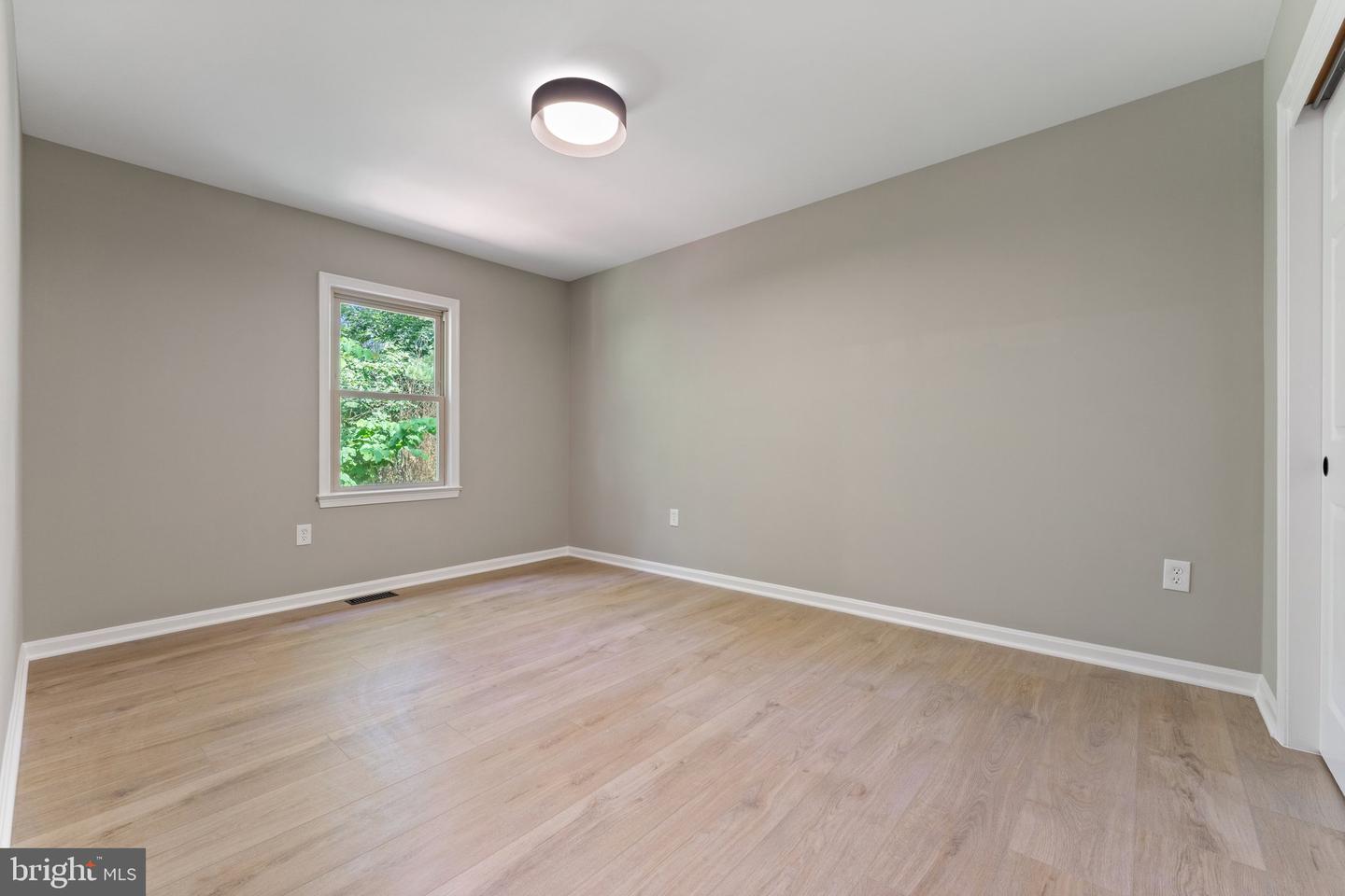 15706 BEACON CT, DUMFRIES, Virginia 22025, 5 Bedrooms Bedrooms, ,3 BathroomsBathrooms,Residential,For sale,15706 BEACON CT,VAPW2096544 MLS # VAPW2096544