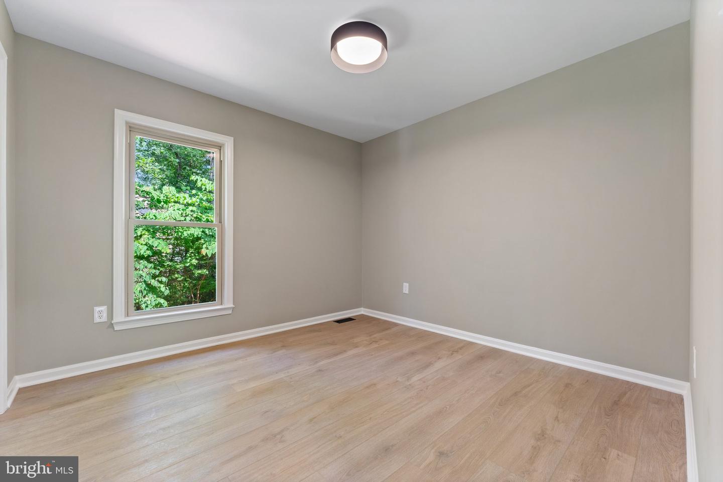 15706 BEACON CT, DUMFRIES, Virginia 22025, 5 Bedrooms Bedrooms, ,3 BathroomsBathrooms,Residential,For sale,15706 BEACON CT,VAPW2096544 MLS # VAPW2096544