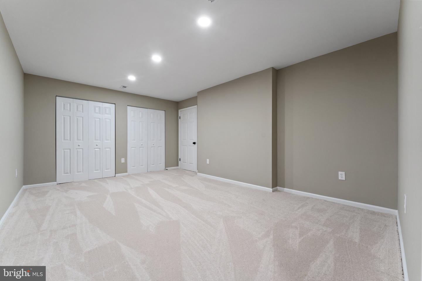 15706 BEACON CT, DUMFRIES, Virginia 22025, 5 Bedrooms Bedrooms, ,3 BathroomsBathrooms,Residential,For sale,15706 BEACON CT,VAPW2096544 MLS # VAPW2096544