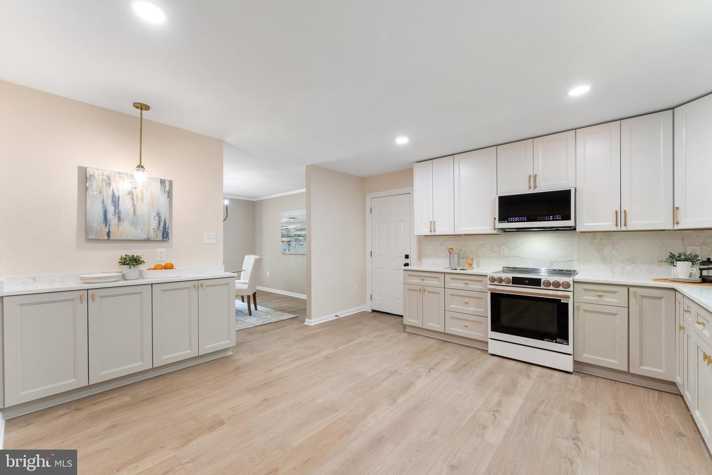 15706 BEACON CT, DUMFRIES, Virginia 22025, 5 Bedrooms Bedrooms, ,3 BathroomsBathrooms,Residential,For sale,15706 BEACON CT,VAPW2096544 MLS # VAPW2096544