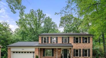 15706 BEACON CT, DUMFRIES, Virginia 22025, 5 Bedrooms Bedrooms, ,3 BathroomsBathrooms,Residential,For sale,15706 BEACON CT,VAPW2096544 MLS # VAPW2096544