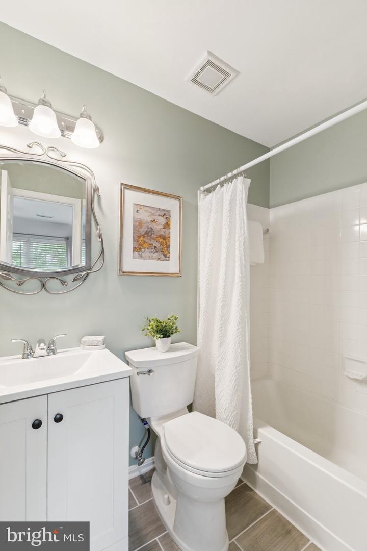 3334 LADINO CT, WOODBRIDGE, Virginia 22193, 2 Bedrooms Bedrooms, ,2 BathroomsBathrooms,Residential,For sale,3334 LADINO CT,VAPW2096596 MLS # VAPW2096596