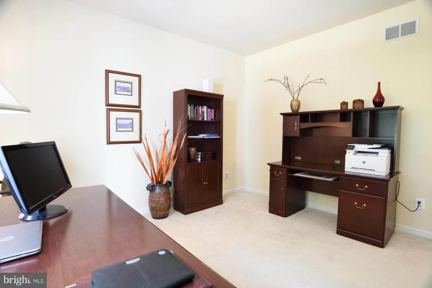 12704 AUTUMN CREST DR, HERNDON, Virginia 20171, 5 Bedrooms Bedrooms, ,4 BathroomsBathrooms,Residential,For sale,12704 AUTUMN CREST DR,VAFX2246408 MLS # VAFX2246408