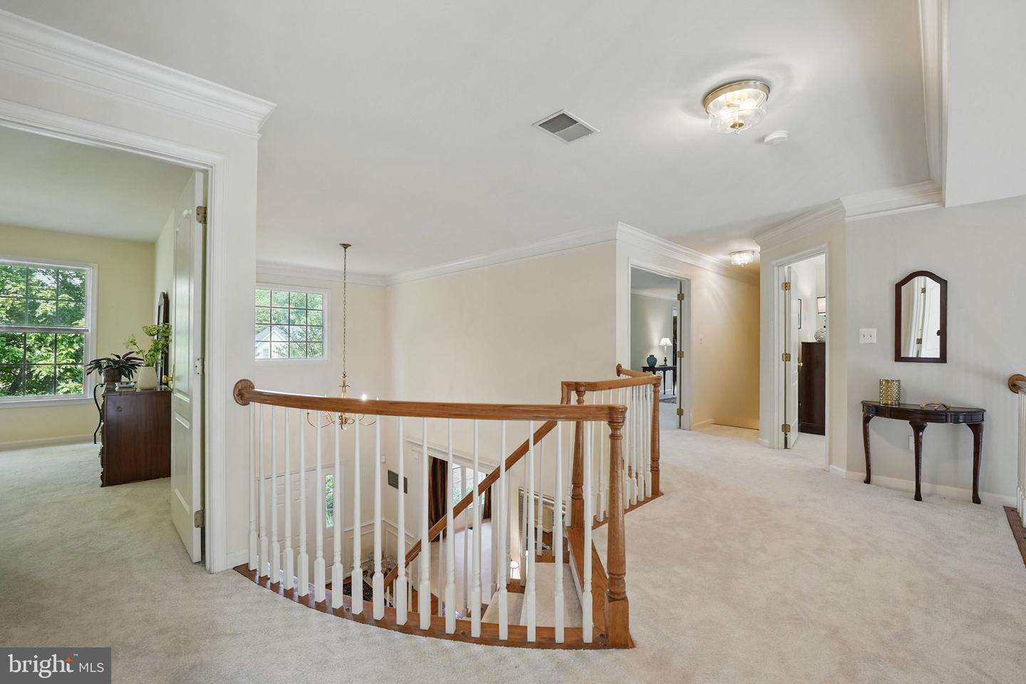 12704 AUTUMN CREST DR, HERNDON, Virginia 20171, 5 Bedrooms Bedrooms, ,4 BathroomsBathrooms,Residential,For sale,12704 AUTUMN CREST DR,VAFX2246408 MLS # VAFX2246408