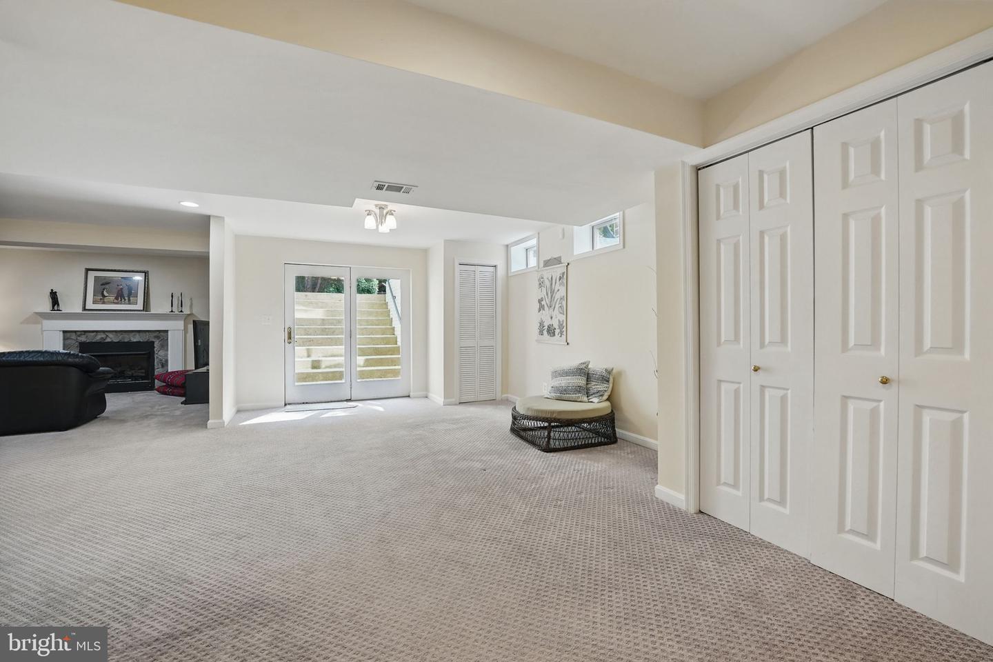 12704 AUTUMN CREST DR, HERNDON, Virginia 20171, 5 Bedrooms Bedrooms, ,4 BathroomsBathrooms,Residential,For sale,12704 AUTUMN CREST DR,VAFX2246408 MLS # VAFX2246408