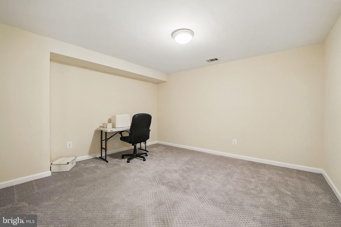 12704 AUTUMN CREST DR, HERNDON, Virginia 20171, 5 Bedrooms Bedrooms, ,4 BathroomsBathrooms,Residential,For sale,12704 AUTUMN CREST DR,VAFX2246408 MLS # VAFX2246408