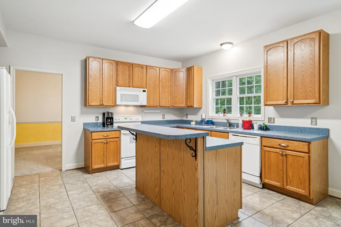 13267 SILVER HILL RD, BEALETON, Virginia 22712, 4 Bedrooms Bedrooms, ,3 BathroomsBathrooms,Residential,For sale,13267 SILVER HILL RD,VAFQ2016992 MLS # VAFQ2016992