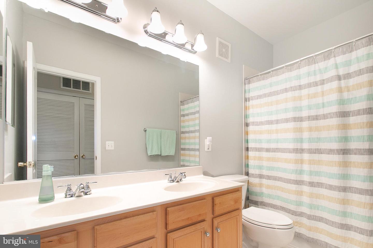 12426-A LIBERTY BRIDGE RD, FAIRFAX, Virginia 22033, 3 Bedrooms Bedrooms, ,2 BathroomsBathrooms,Residential,For sale,12426-A LIBERTY BRIDGE RD,VAFX2246526 MLS # VAFX2246526