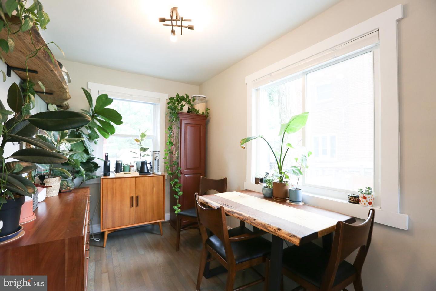 4422 VERMONT AVE, ALEXANDRIA, Virginia 22304, 2 Bedrooms Bedrooms, ,2 BathroomsBathrooms,Residential,For sale,4422 VERMONT AVE,VAAX2046334 MLS # VAAX2046334