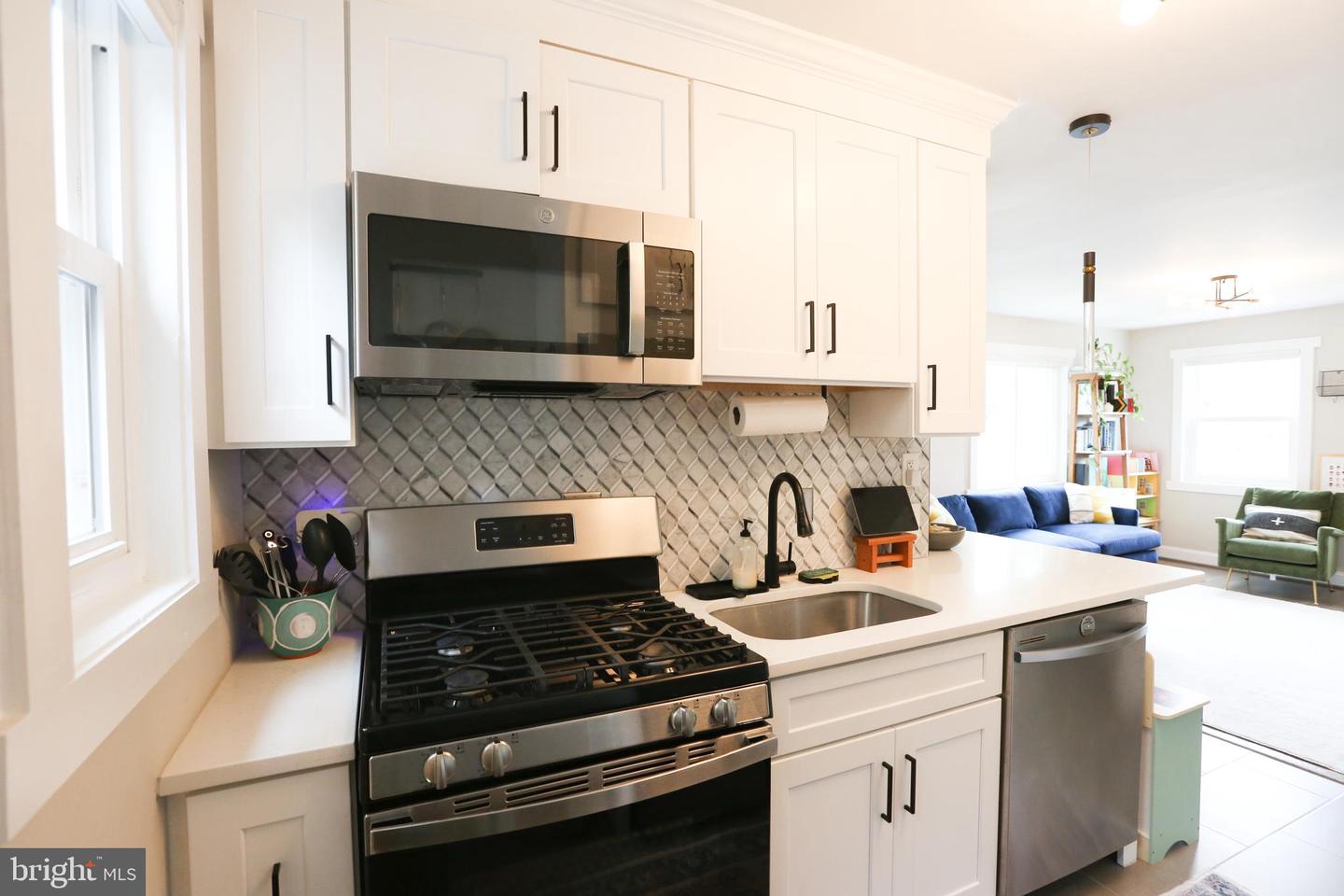 4422 VERMONT AVE, ALEXANDRIA, Virginia 22304, 2 Bedrooms Bedrooms, ,2 BathroomsBathrooms,Residential,For sale,4422 VERMONT AVE,VAAX2046334 MLS # VAAX2046334