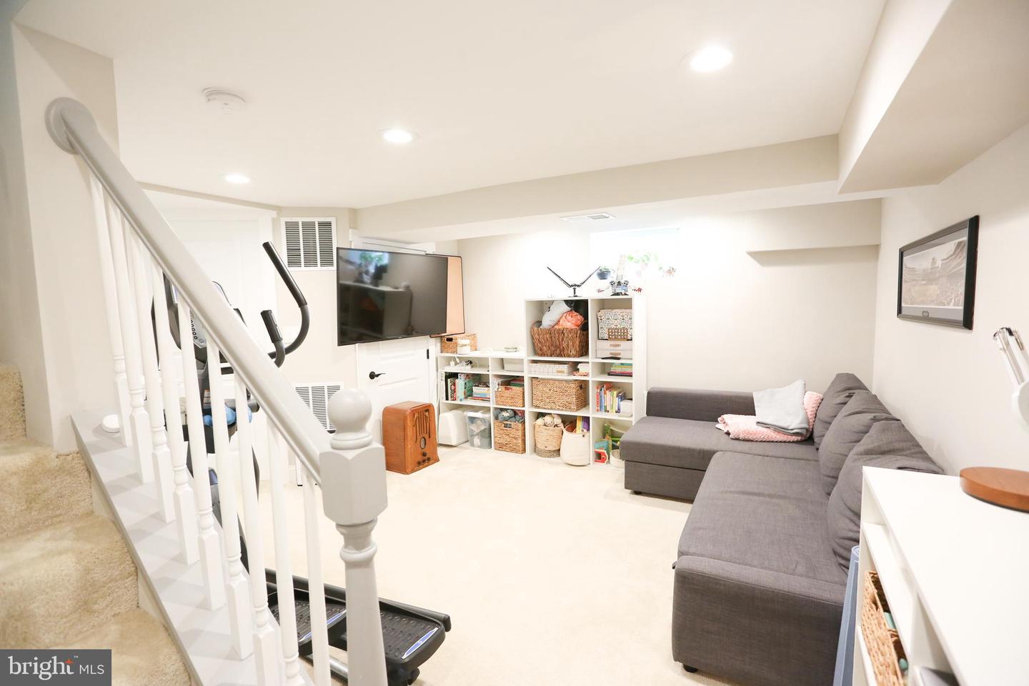 4422 VERMONT AVE, ALEXANDRIA, Virginia 22304, 2 Bedrooms Bedrooms, ,2 BathroomsBathrooms,Residential,For sale,4422 VERMONT AVE,VAAX2046334 MLS # VAAX2046334