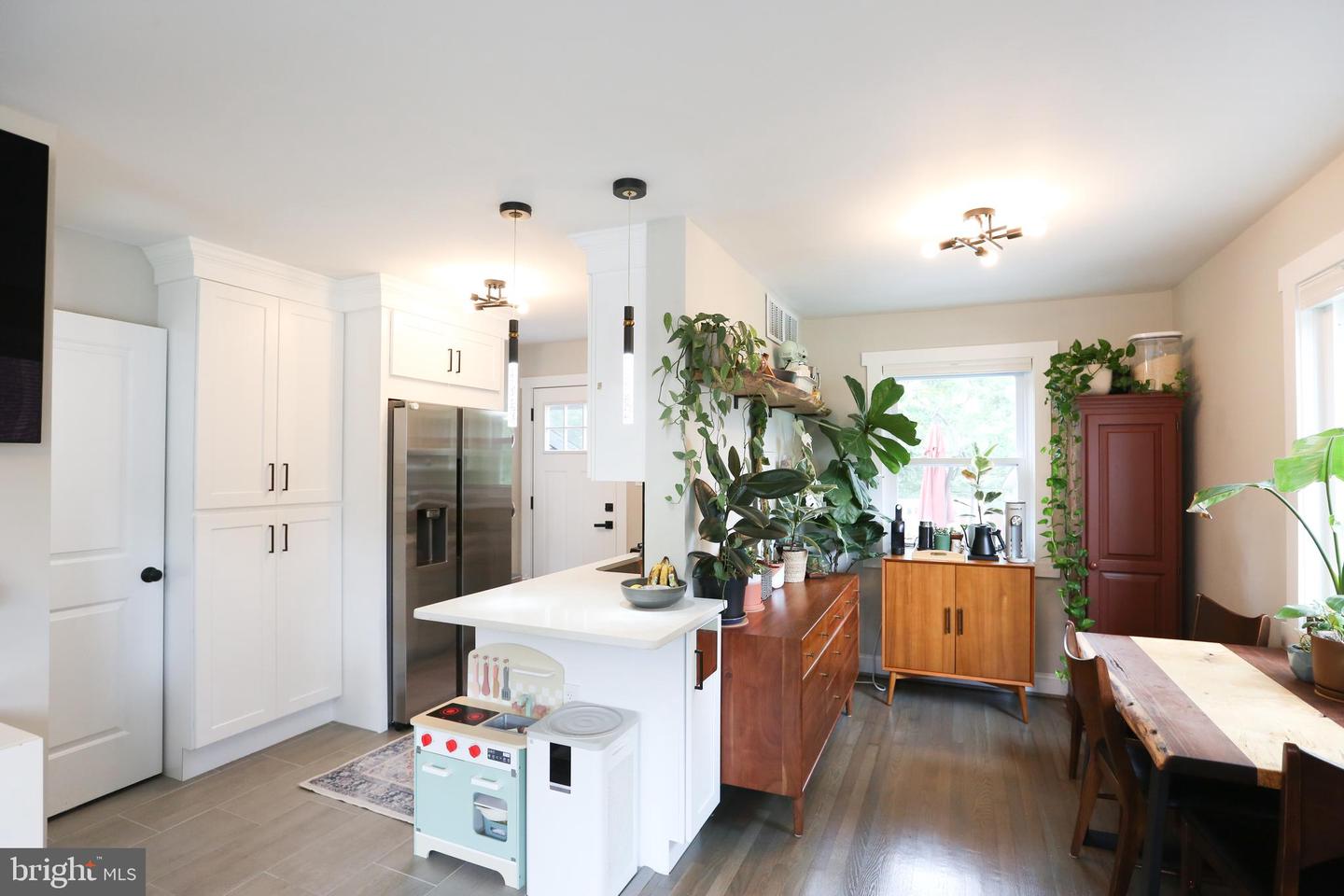 4422 VERMONT AVE, ALEXANDRIA, Virginia 22304, 2 Bedrooms Bedrooms, ,2 BathroomsBathrooms,Residential,For sale,4422 VERMONT AVE,VAAX2046334 MLS # VAAX2046334