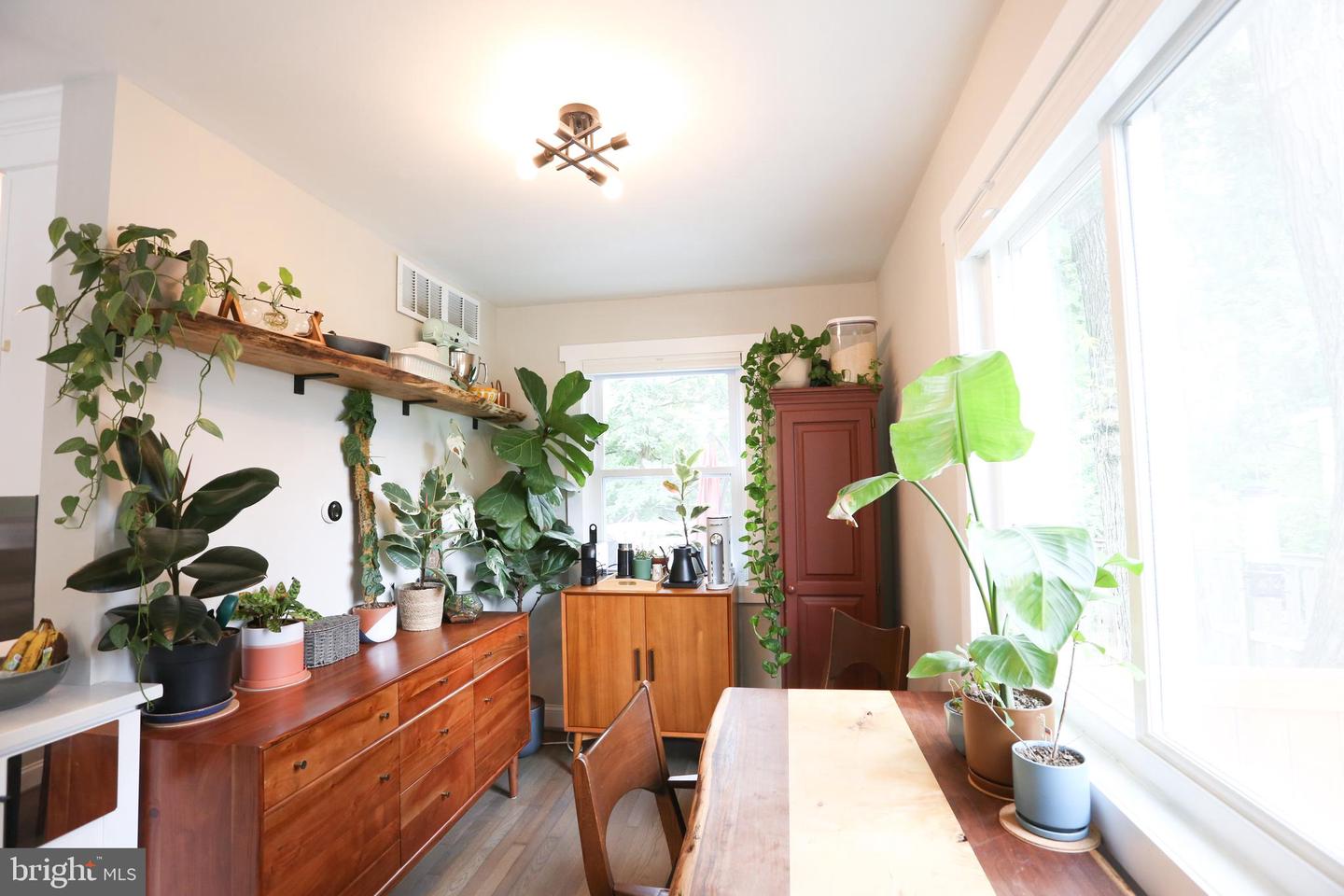 4422 VERMONT AVE, ALEXANDRIA, Virginia 22304, 2 Bedrooms Bedrooms, ,2 BathroomsBathrooms,Residential,For sale,4422 VERMONT AVE,VAAX2046334 MLS # VAAX2046334