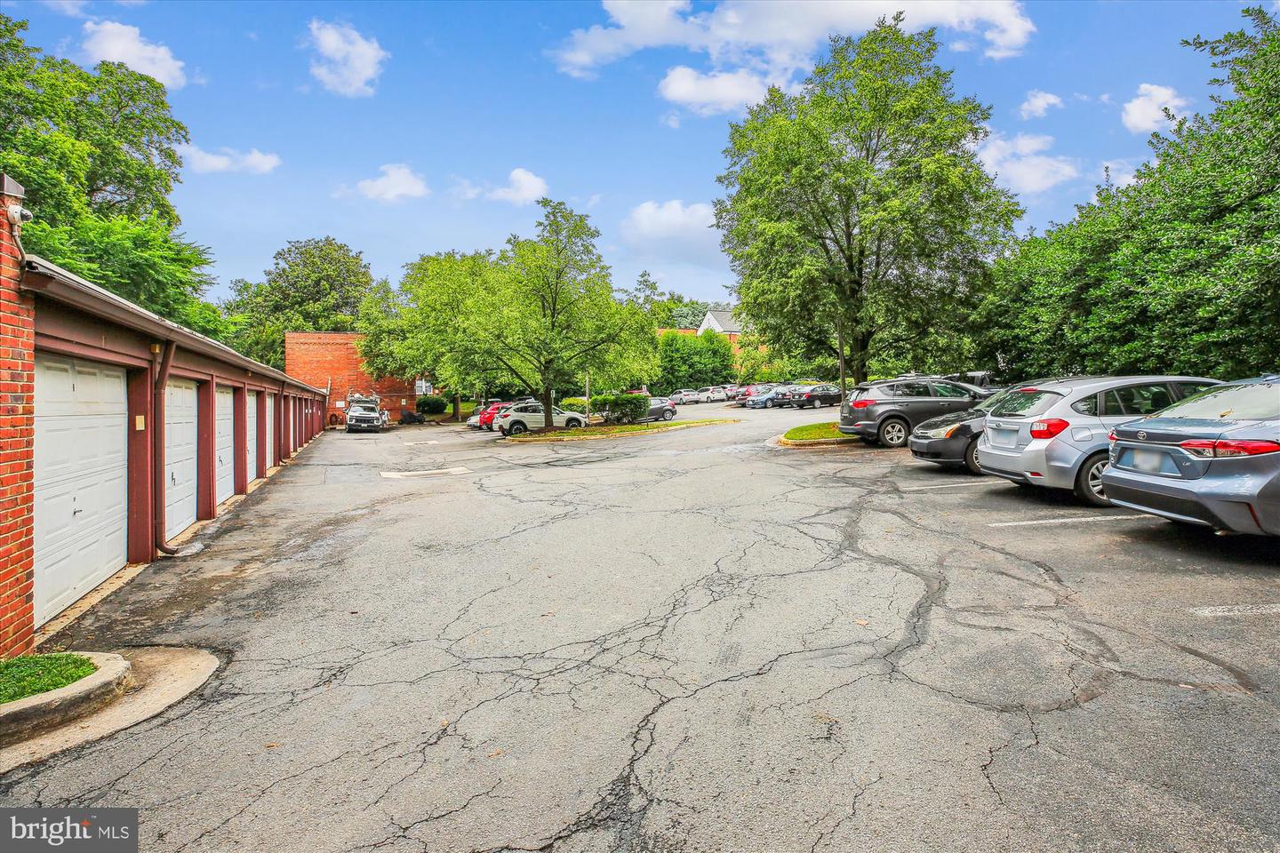 1728 QUEENS LN #3-181, ARLINGTON, Virginia 22201, 1 Bedroom Bedrooms, ,1 BathroomBathrooms,Residential,For sale,1728 QUEENS LN #3-181,VAAR2058996 MLS # VAAR2058996