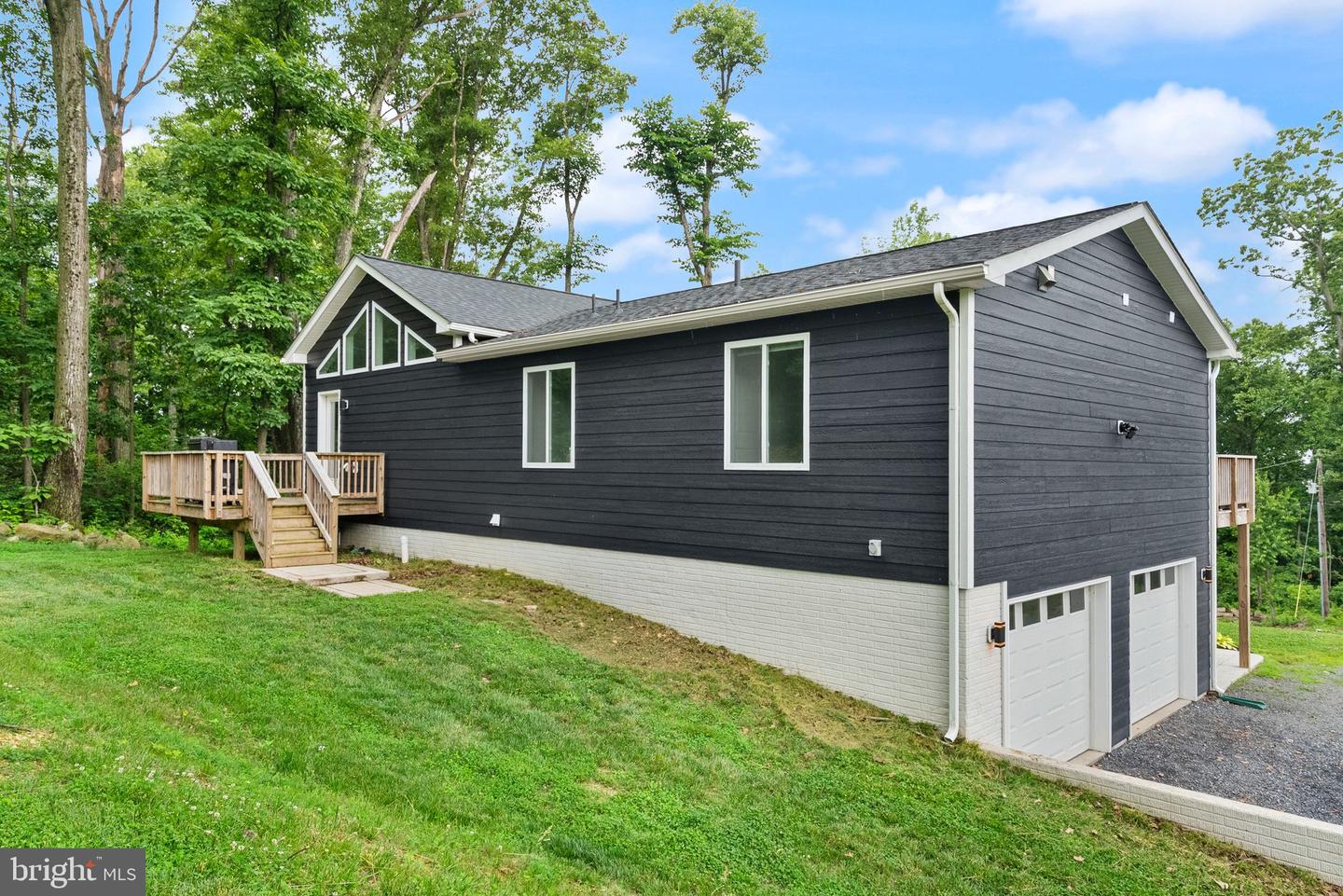2554 HIGH TOP RD, LINDEN, Virginia 22642, 3 Bedrooms Bedrooms, ,3 BathroomsBathrooms,Residential,For sale,2554 HIGH TOP RD,VAWR2011410 MLS # VAWR2011410